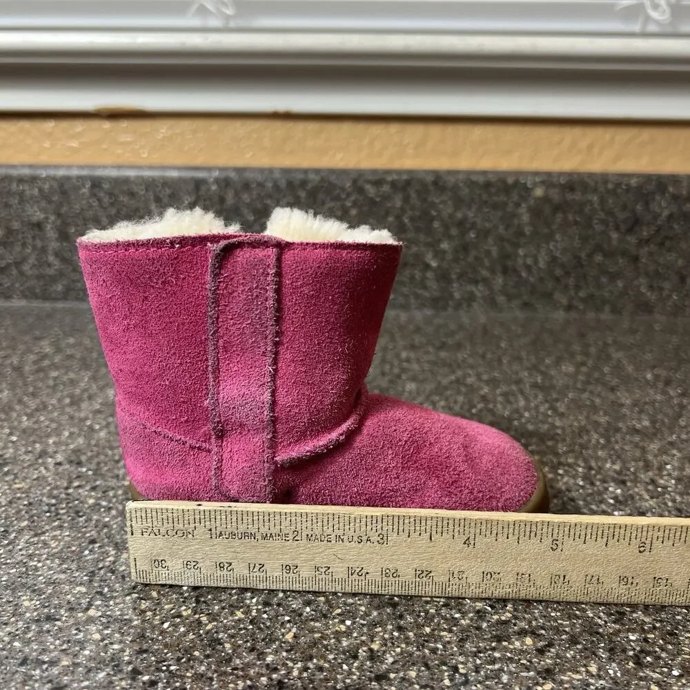 Ugg Little Kids Girls Infant 4/5 Classic Pink Suede Mid Top Winter Boots Snap On